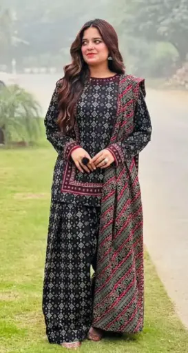 BIN SAEED – Most Viral Design of the Season ✨  Step into elegance with this stunning 3-piece unstitched lawn suit: